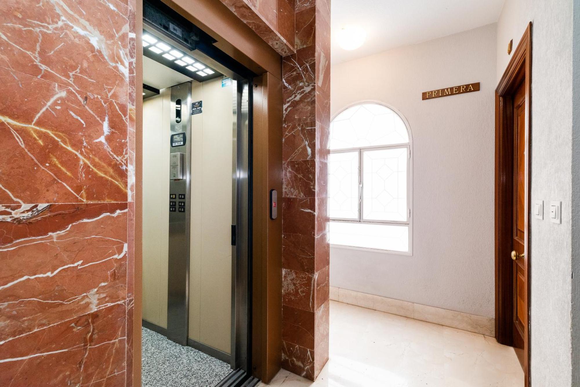 Apartamento Centro Гранада Екстериор снимка