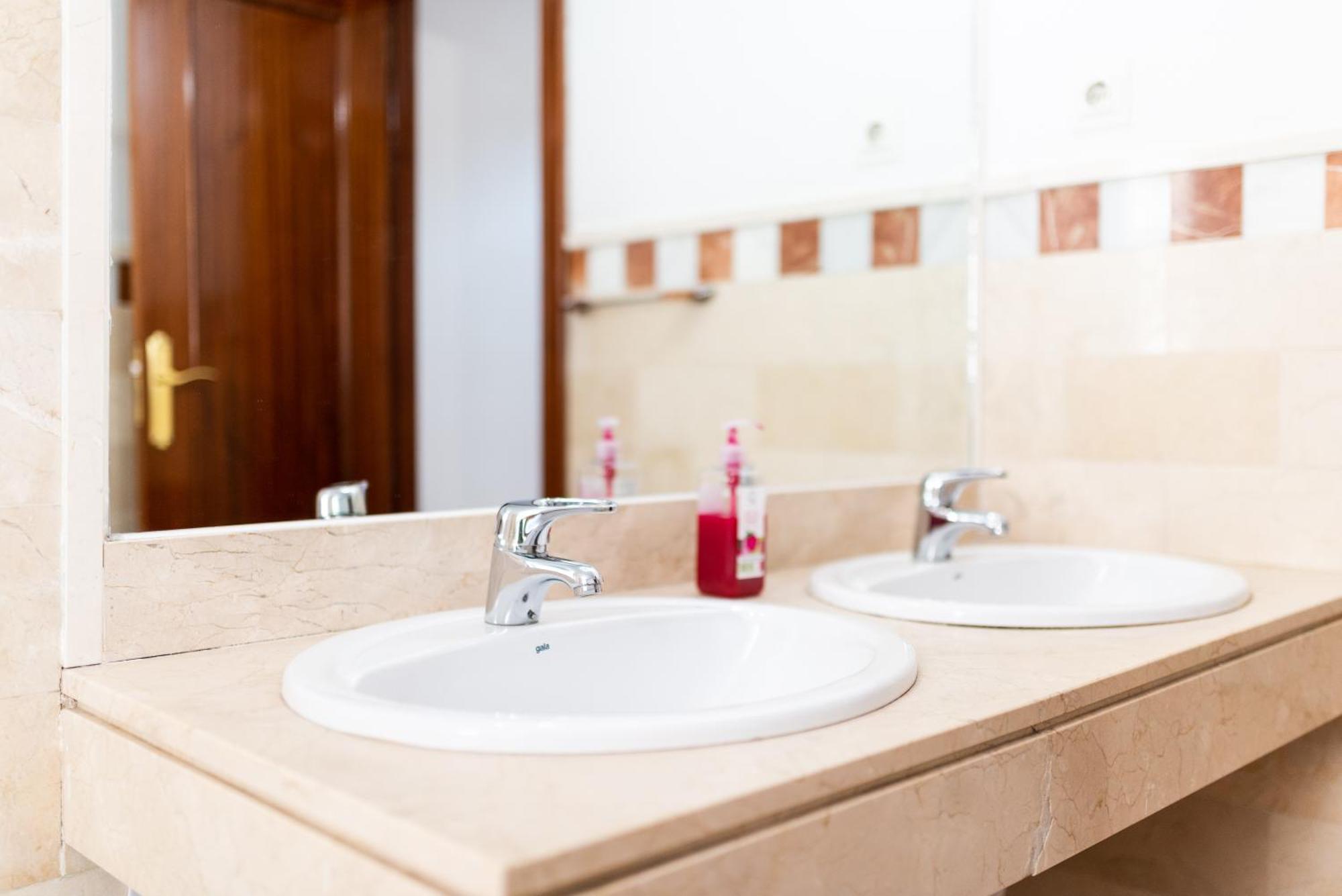 Apartamento Centro Гранада Екстериор снимка